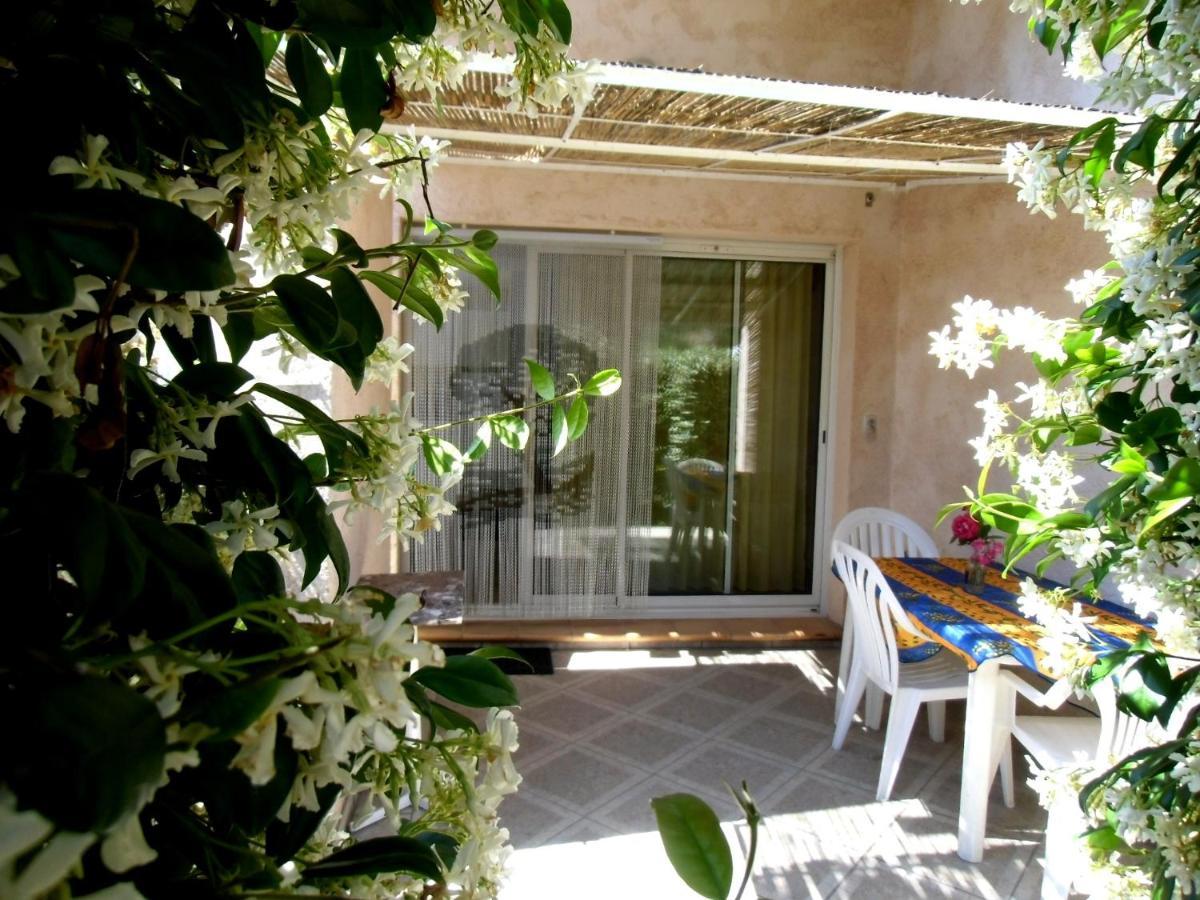 15Mn De Cannes, Villa La Soleiade , 3Gites 2-4 Pers Type T2, Climatises, Piscine, Au Lac De Saint-Cassien Var Montauroux Exterior foto
